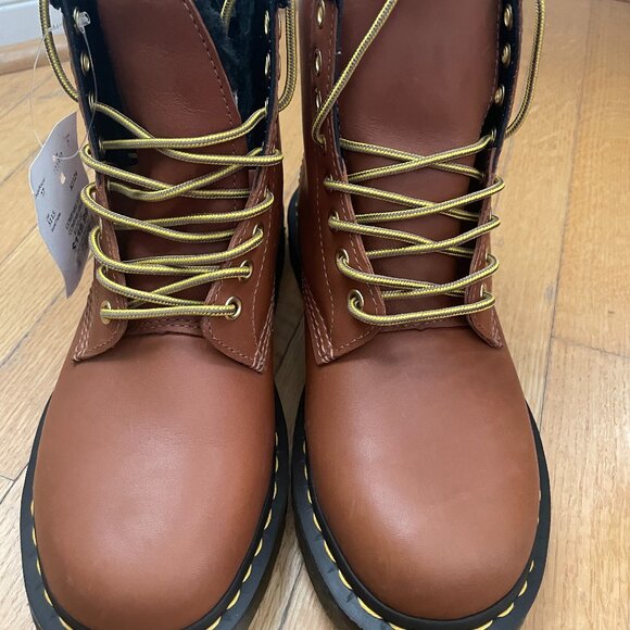 1460 Dr. Martens Wintergrip Leather Lace Up Boots - Unisex Size 5M or 6W - Picture 8 of 8